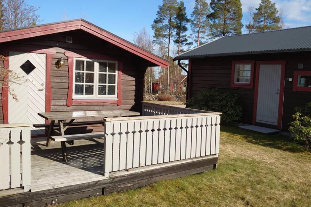 Cosy Non Smoking Cabin Close To Beach,Alnoe Сундсвалль Экстерьер фото